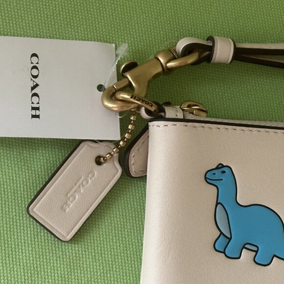 COACH STICKER PRINT WRISTLET:NWT CHALK/MULTI  GLOVETANNED LEATHER - Picture 9 of 10